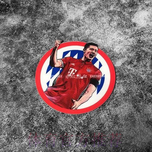 阿斯:拜仁已经告知莱万须留队 明年皇马或免签